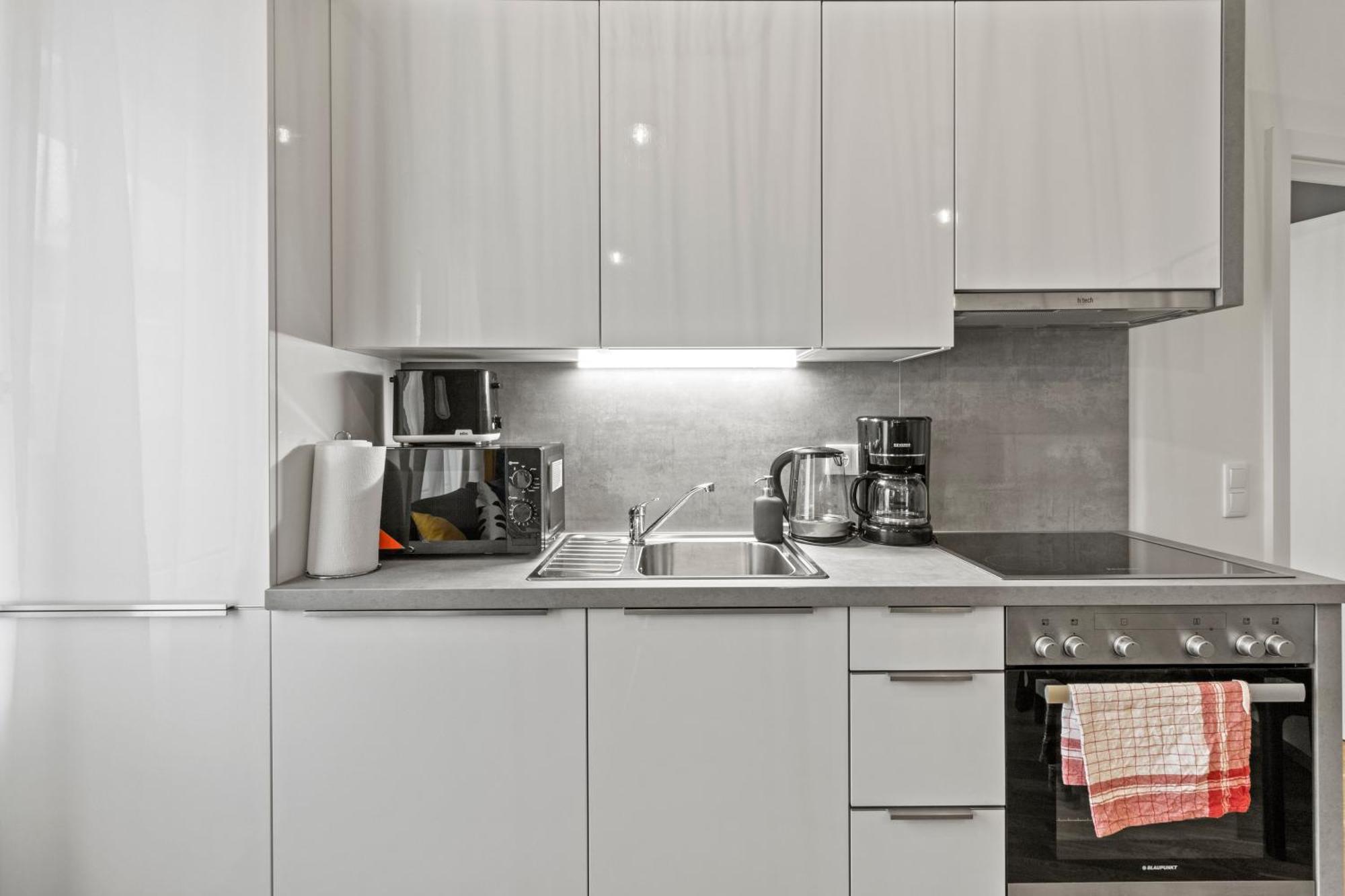 1 Min To Public Transport - 3 Min To Supermarket And Pharmacy - On-Site Parking For 19,90 Eur Vienna Exterior photo